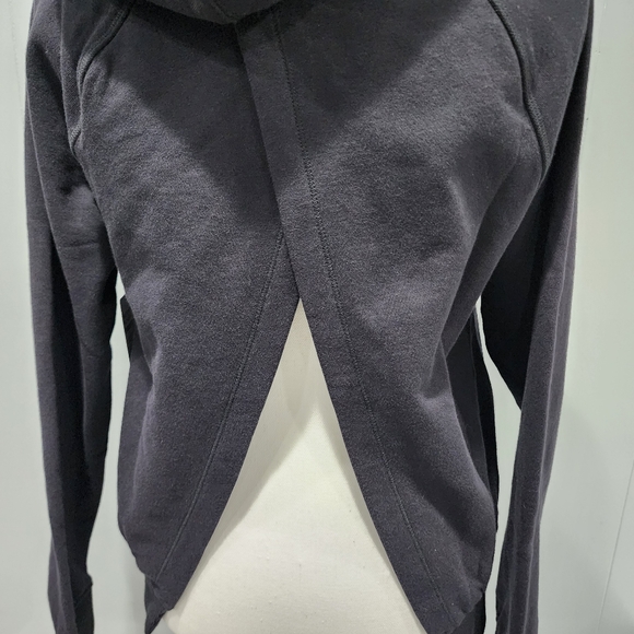New! Athleta Black Moonrise Open Back Hoodie Ladies XSmall - Picture 6 of 10